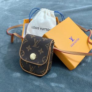 Louis Vuitton Classic Monogram Waist Tasker L06